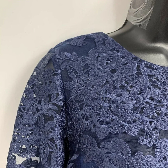JS Collections Women's Embroidered Lace Sheath Dress 866553 In Navy Size 6 NWT - Picture 3 of 14